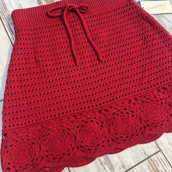 Universal Thread Crochet Mini Skirt Openwork Scalloped Hem XS NWT Lined - Picture 11 of 13
